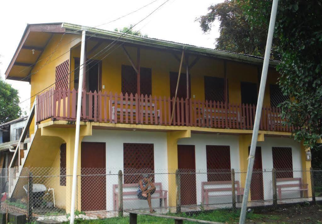 Cabinas Miss Miriam 1 Tortuguero Exterior photo