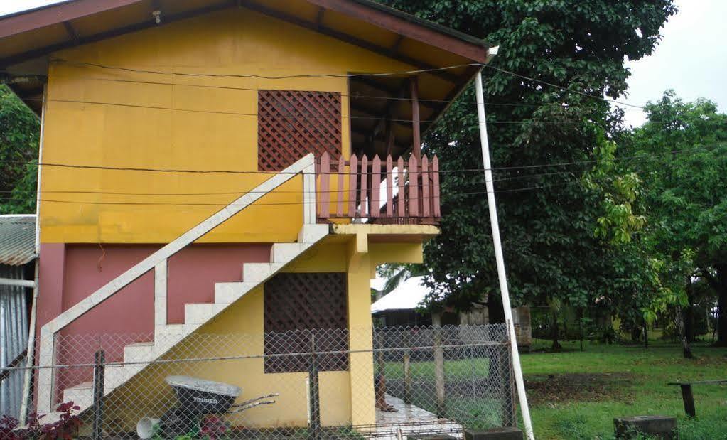 Cabinas Miss Miriam 1 Tortuguero Exterior photo